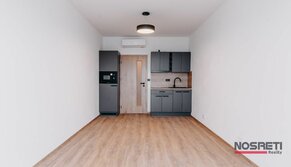 Ateliér 28 m², budova Czechner