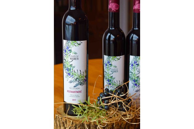 Rozmarýnové víno